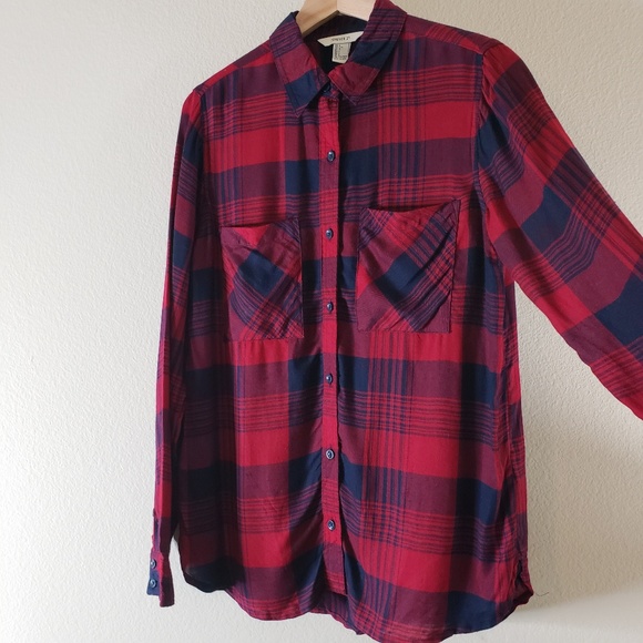 Forever 21 Red Plaid Button Up Top - Picture 2 of 5